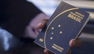 Itamaraty tem como tradição seguir o princípio da reciprocidade, ou seja, cobra de cidadãos de outros Estados as mesmas regras que estes países impõem a seus nativos