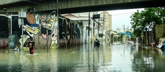 Enchentes expõem gasto abaixo do previsto com drenagem em SP