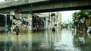 A capital paulista sofreu novamente com enchentes após um temporal atingir a cidade na segunda (10)