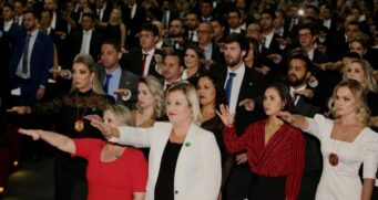 A formação dos novos delegados compreende cerca de seis meses e duas semanas de estágio em unidades policiais.