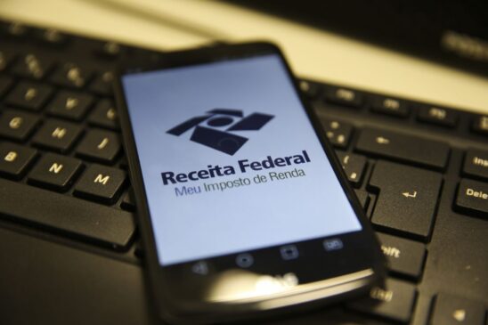 A Receita disponibiliza aplicativo para tablets e smartphones, que facilita consulta às declarações do IR