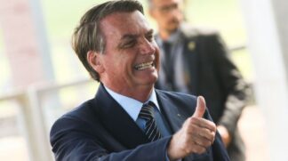 O presidente insinuou que na morte de Adriano da Nóbrega pode ter havido queima de arquivo pela polícia da Bahia