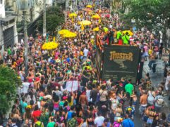 Bloco durante Carnaval de rua em S&atilde;o Paulo