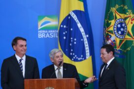 ENTITY_apos_ENTITYRapaz, nós não podemos aceitar esses caras chantagearem a gente o tempo todoENTITY_quot_ENTITY, disse ministro general Augusto Heleno