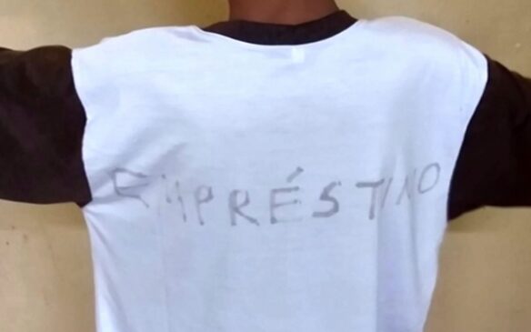 A foto da camiseta com a palavra ENTITY_quot_ENTITYempréstimoENTITY_quot_ENTITY viralizou nas redes sociais; caso aconteceu em escola de Americana