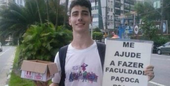 Carlos Raphael Lindoso dos Santos, trabalhando na Divisa.