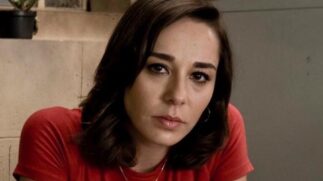 "Achava minha beleza muito comum para TV". Clarissa Kiste, atriz de Amor de Mãe, para o "UOL".