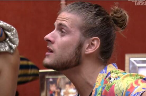 "Sei que é errado, mas faço" Daniel, do BBB, se justifica após perder mais estalecas no programa.