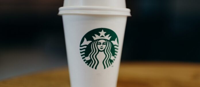 Em Belo Horizonte (MG), a Justiça concedeu duas ordens de despejo para lojas da Starbucks em shoppings