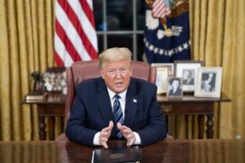 "Grande avan&ccedil;o hoje! Acordo de paz hist&oacute;rico entre nossos dois GRANDES amigos, Israel e os Emirados &Aacute;rabes Unidos ", escreveu Trump em uma rede social