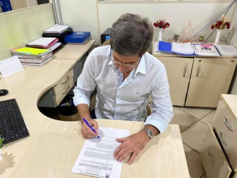 O decreto assinado por Dr. Cássio autoriza a Rodovia das Colinas SA a receber área pública