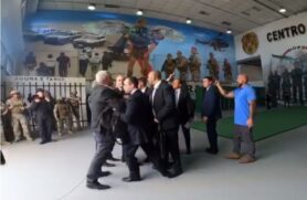 Major Olímpio tentou chamar a atenção de Doria ao gritar palavras de ordem na chegada do evento