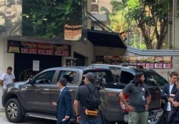 O grupo de suspeitos tentou fugir após a ação, mas uma troca de tiros com policiais foi iniciada