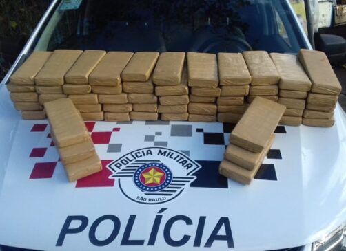 Polícia apreende tabletes de maconha dentro de carro em Sorocaba