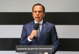 Na coletiva de imprensa, Doria anunciou que participará de uma reunião com Bolsonaro e outros governadores da região sudeste do país