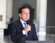 De acordo com Doria, a medida faz parte do Programa Merenda em Casa e prevê destinar verba às famílias em situação de pobreza