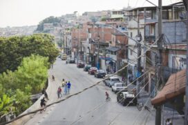 Empresas aceitam instalar antenas de celular na periferia de SP