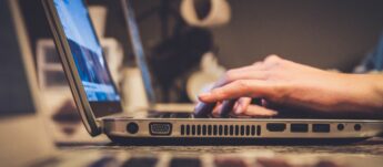 Por se tratar de ataques caros, essa tática é adotada por grupos hackers patrocinados por governos que miram sobretudo jornalistas e oposicionistas