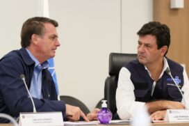 Os dois não tinham ainda conversado mais reservadamente