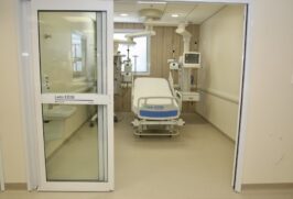 O PL 1.985/2019, que prev&ecirc; a perman&ecirc;ncia de fisioterapeutas nos centros de terapia intensiva adultos, pedi&aacute;tricos e neonatais tamb&eacute;m deve ser votado