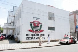 Dois flagrantes de porte ilegal de arma foram registrados na Delegacia de São Vicente