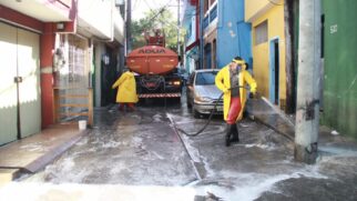 Ruas, pontos de ônibus e calçadas do município passaram por um processo de desinfecção