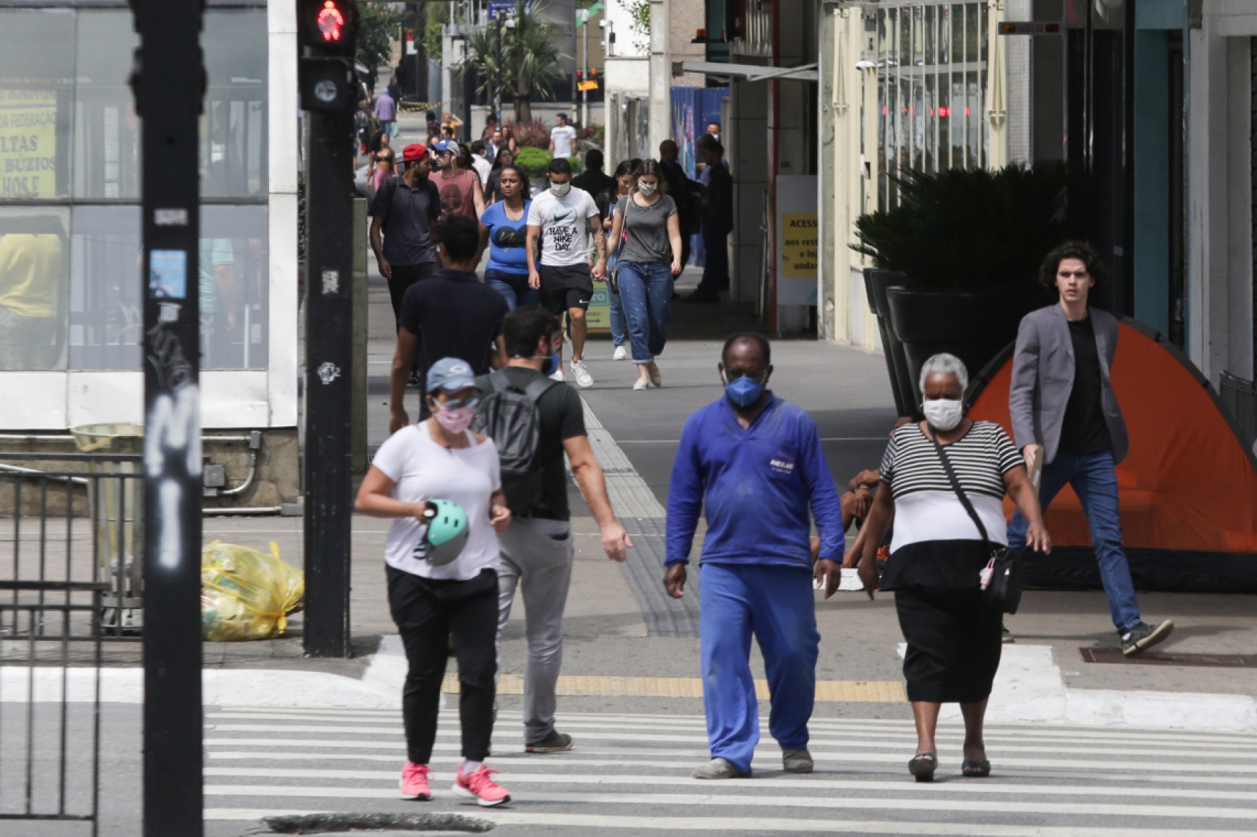 O governo de S&atilde;o Paulo atualizou os n&uacute;meros de casos e &oacute;bitos por Covid-19 no Estado