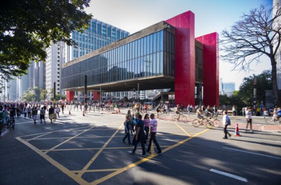 O Museu de Arte de São Paulo (Masp) realiza na próxima terça-feira (9) o seminário Histórias Indígenas
