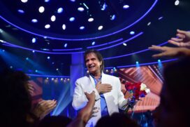 "Chegar aos 80 anos não me assusta". Roberto Carlos fala chegada do aniversário, em 19 de abril, em entrevista a "O Globo"