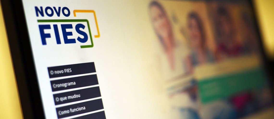 O Fies é o programa do governo federal que tem como meta facilitar o acesso ao crédito para financiamento de cursos de ensino
