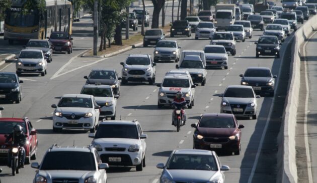 As infrações por excesso de velocidade representaram quase 40% de todas as multas de trânsito emitidas nas rodovias paulistas no feriado prolongado de 7 de Setembro.