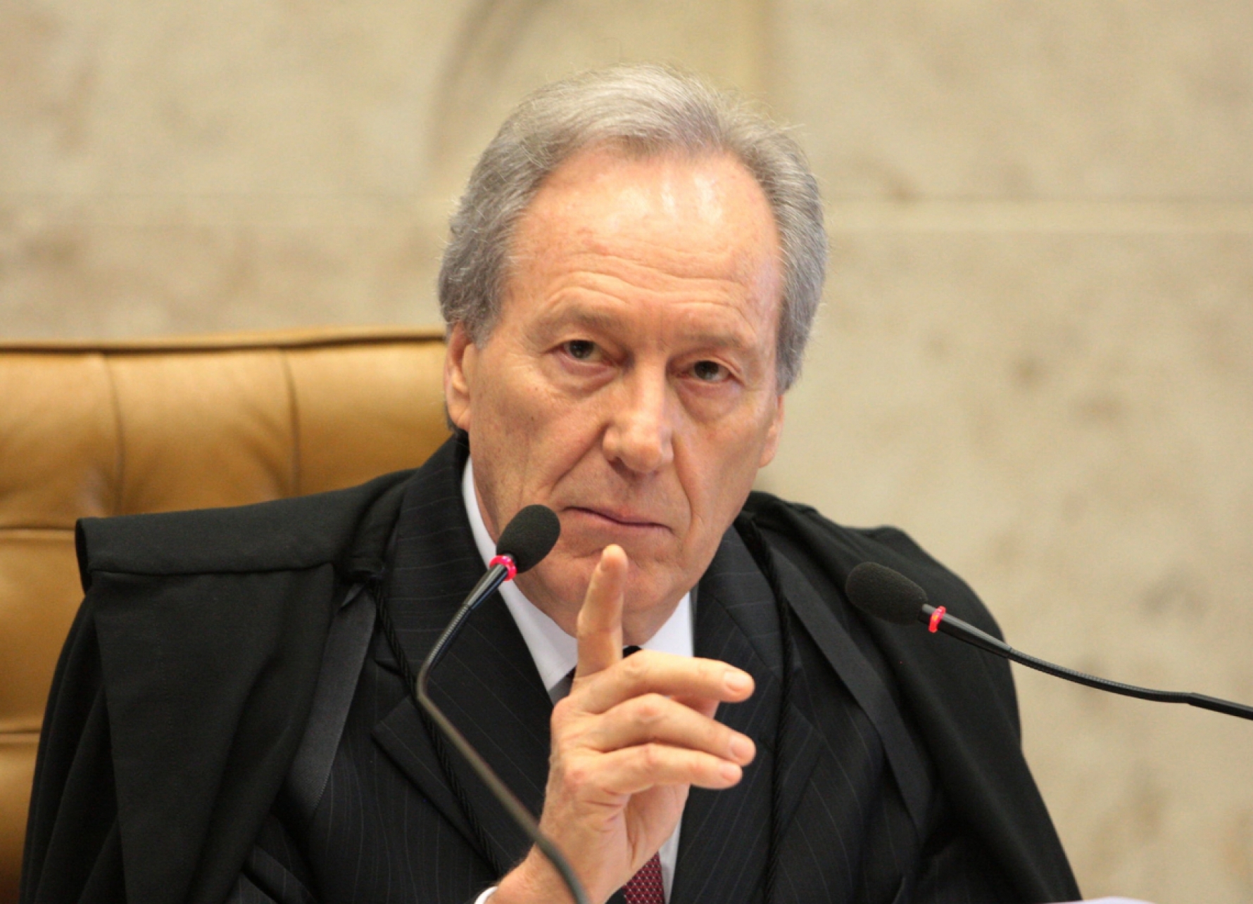 Ministro Ricardo Lewandowski determina que estados e munic&iacute;pios podem decidir sobre a vacina&ccedil;&atilde;o de adolescentes