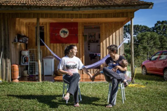 "LGBT Sem Terra O amor faz revolução¨