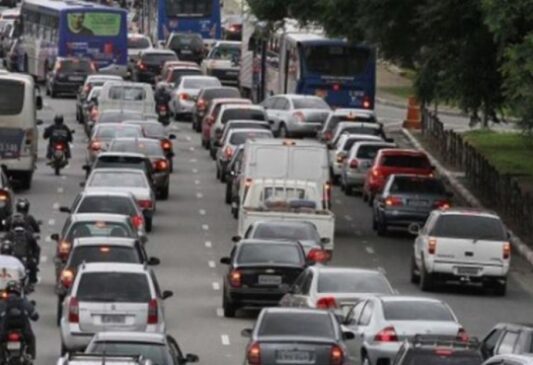 Rodízio de veículos é suspenso