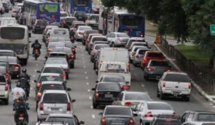 O rodízio municipal de carros permanecerá suspenso na cidade de São Paulo até o dia 6 de janeiro