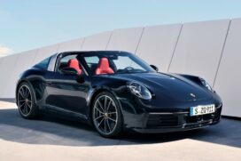 Os novos Porsche 911 Targa 4 e 4S têm tração integral