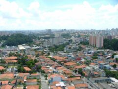 A decisão de antecipar os feriados cabe a cada município de São Paulo, dependendo dos calendários e das características locais