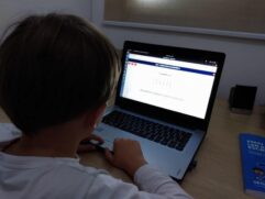 Estudantes da rede estadual de ensino têm até o próximo dia 31 de maio para retirar chip com internet; serão priorizados alunos mais vulneráveis da rede, de acordo com o CadÚnico