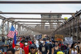Morte do ex-seguran&ccedil;a negro George Floyd, nos Estados Unidos, tem causado como&ccedil;&atilde;o e protestos em Nova York e pelo mundo