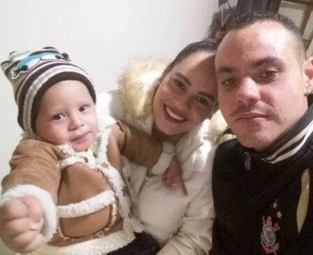 Polícia investiga morte de família carbonizada em carro