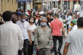 Movimenta&ccedil;&atilde;o de pessoas no centro de S&atilde;o Paulo