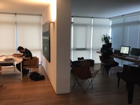 Três mandados de busca e apreensão foram cumpridos na Capital, além de um mandado de prisão de um auditor fiscal em São Paulo