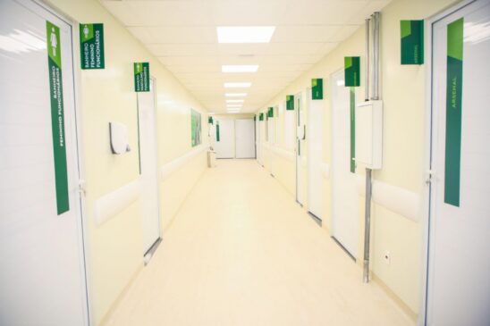 Hospital de Retaguarda em Osasco é uma das unidades de atendimento para pacientes com coronavírus; cidade registra 405 mortes