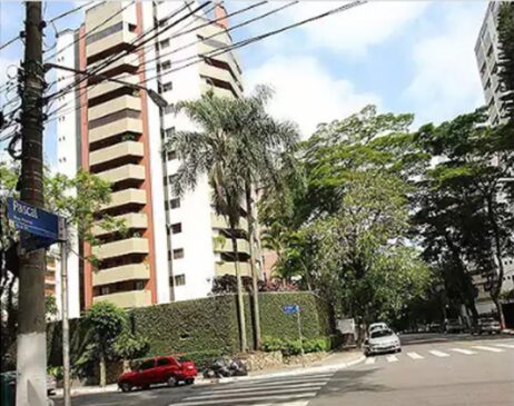 Segundo a Zukerman, os lotes disponíveis possuem lances iniciais entre R$ 6 mil e R$ 69,2 milhões