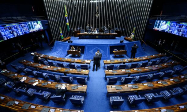 Os vetos presidenciais Nº 13.21.016 e Nº 13.21.027 são vistos como retrocessos na transparência dos gastos públicos