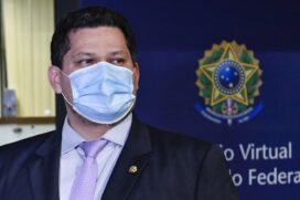 Além da MP 958, Alcolumbre prorrogou a MP 927 por 60 dias. Esta medida abre crédito extraordinário de R$ 500 mi para Cidadania