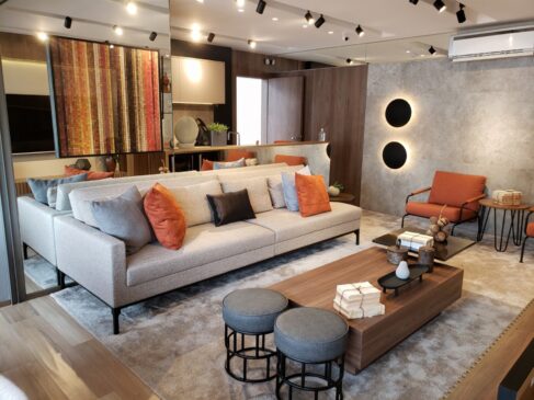 Incorporadoras utilizam somente itens novos para decorar apartamentos em exposição; no início das obras, as unidades são desmontadas e os objetos colocados à venda