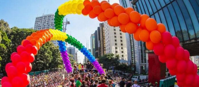 O Brasil registrou 4.482 violações de direitos humanos contra pessoas trans ao longo do ano passado, segundo dados do Disque 100, canal de denúncias do Ministério dos Direitos Humanos e da Cidadania