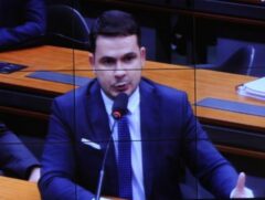 Para o deputado Neto, a medida aumentará o controle de uso de documentos relacionados à atividade médica, como atestados, prescrições e relatórios