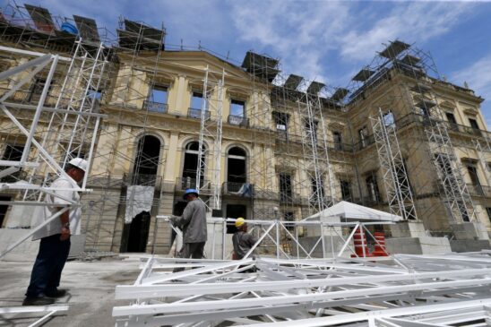 O incêndio atingiu o Museu Nacional, no Rio de Janeiro, no dia 2 de setembro de 2018 e consumiu maior parte do acervo